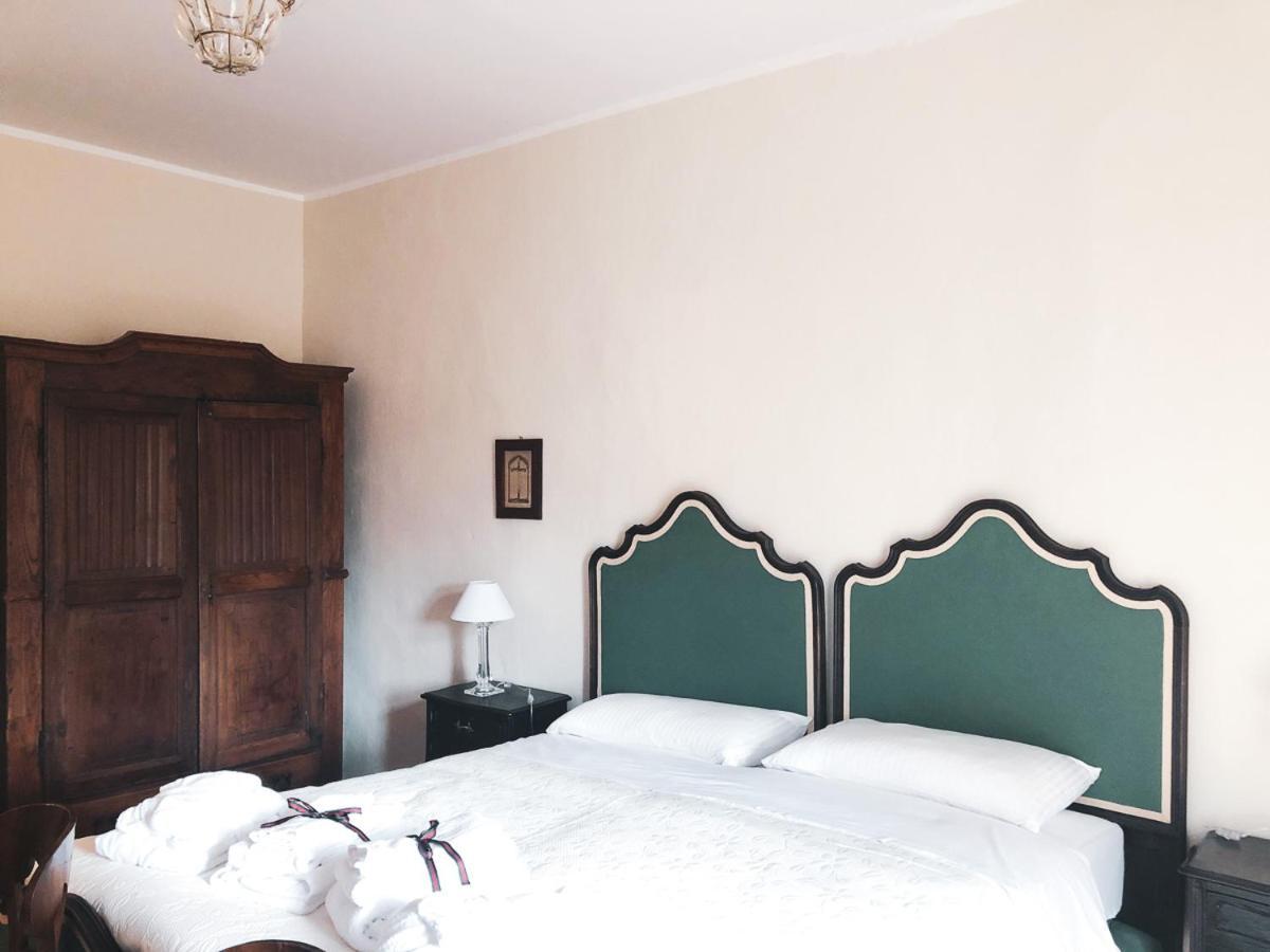 Palazzo Sismonda Corneliano d'Alba Quarto foto