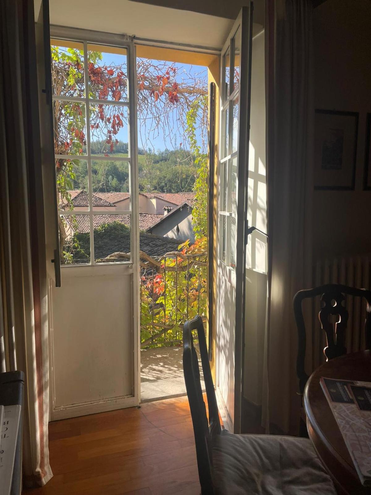 Palazzo Sismonda Corneliano d'Alba Quarto foto
